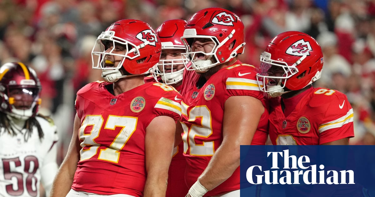 Mahomes Bounces Back from Early Picks to Propel Chiefs Past Commanders – Mirror Brief